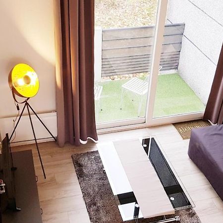 Appartement Cinema Aux Portes Du Futuroscope Chasseneuil-du-Poitou Eksteriør billede