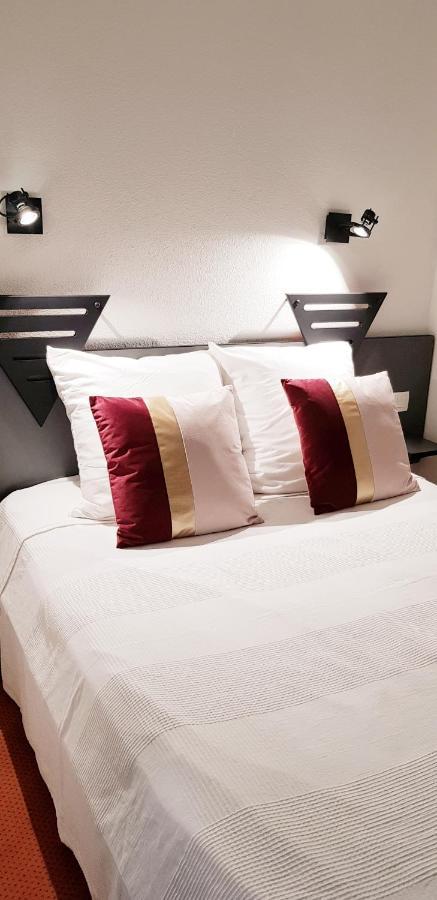Appartement Cinema Aux Portes Du Futuroscope Chasseneuil-du-Poitou Eksteriør billede